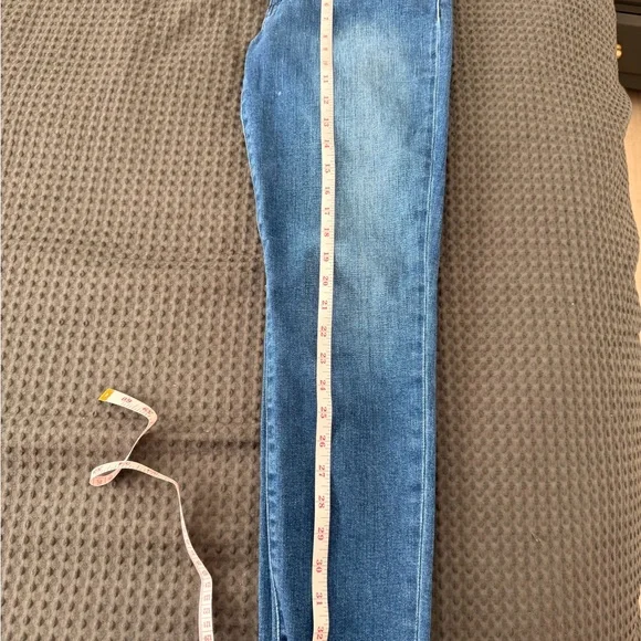 Joe's Jeans Light Blue Frayed Ankle Skinny Jeans - Picture 6 of 7